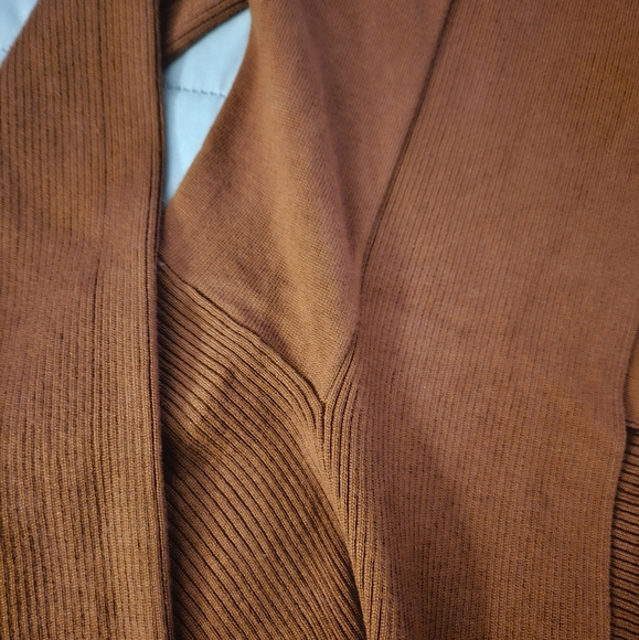 Verve Ami Women's Burnt Orange Sweater Size L - Picture 3 of 8